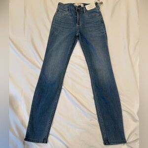 Hollister Women's Straight Leg Blue Jeans